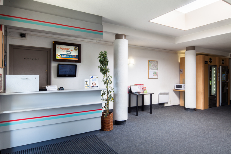 Public Area 2, B&B HOTEL Maurepas, Yvelines