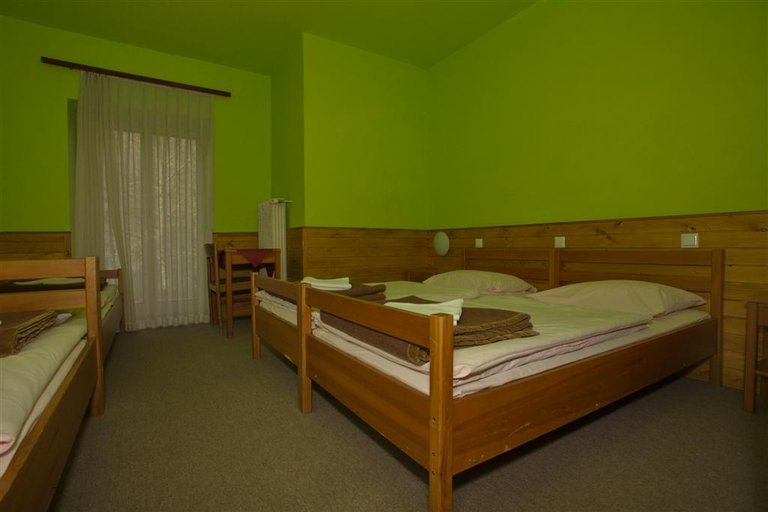 Bedroom 3, Hostel pod Voglom, Bohinj