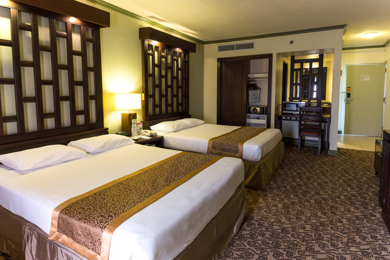 Bedroom 3, Bayview Hotel Guam, Tumon