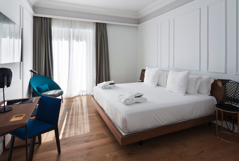 Bedroom 2, One Shot Palacio Reina Victoria 04, Valencia