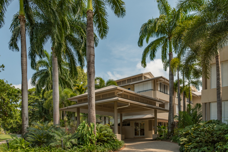 Exterior & Views 2, Cayman Villas, Douglas