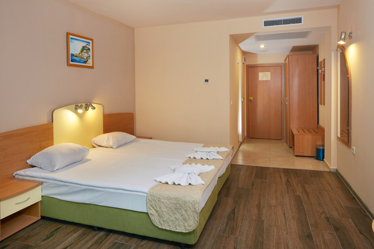 Bedroom 4, Diamond Hotel, Nesebar