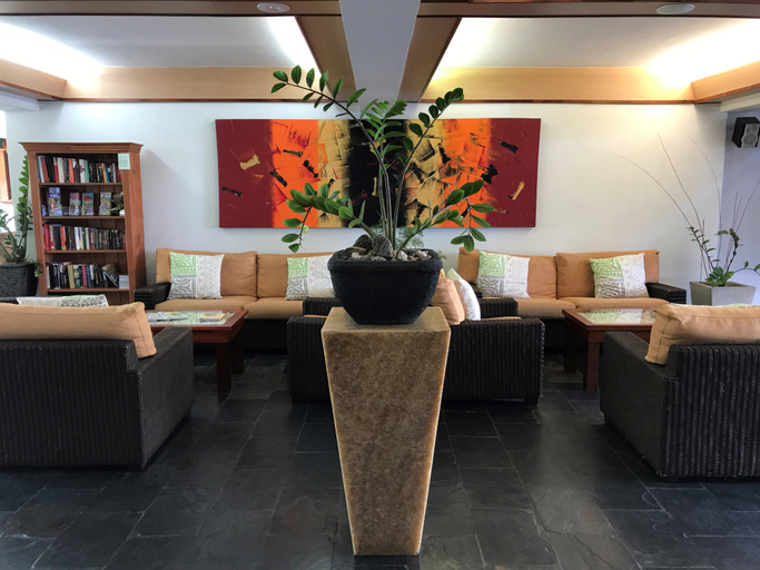 Public Area 2, Bay Village Tropical Retreat & Apartments, Cairns