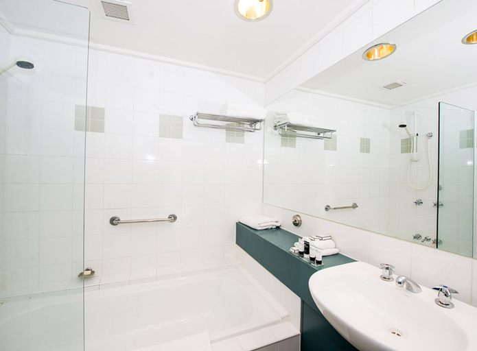 Bathroom 5, Mt Buller Chalet Hotel & Suites, Mount Buller Alpine Resort