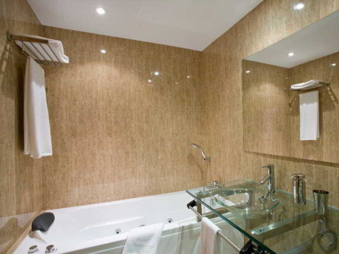 Bathroom 5, Cortijo del Mar Resort, Málaga