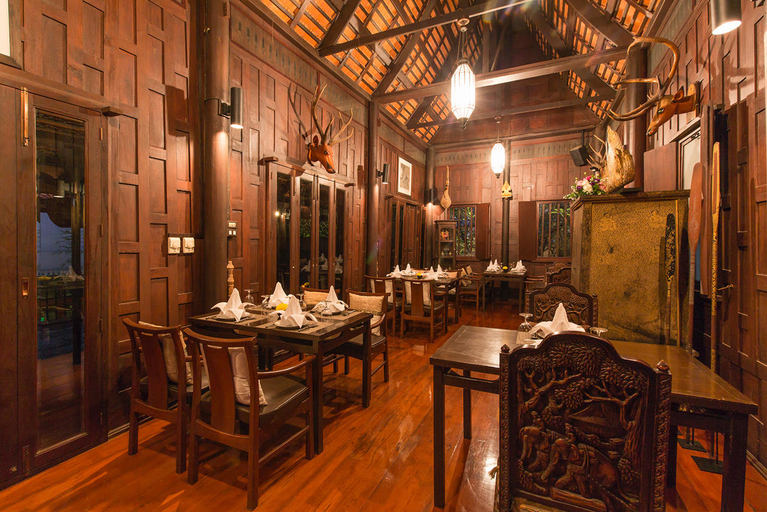Food & Drinks 5, The Rose Residence Bangkok, Bang Rak