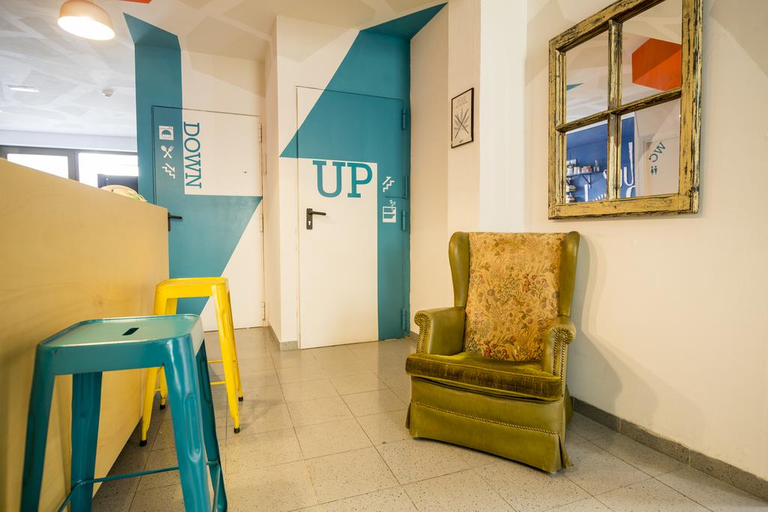 Public Area 3, Factory Hostels Barcelona, Barcelona