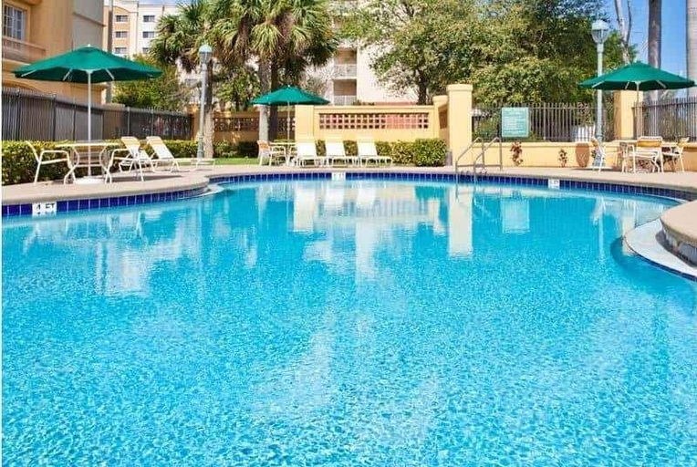 Sport & Beauty 5, La Quinta by Wyndham Ft. Lauderdale Airport, Broward