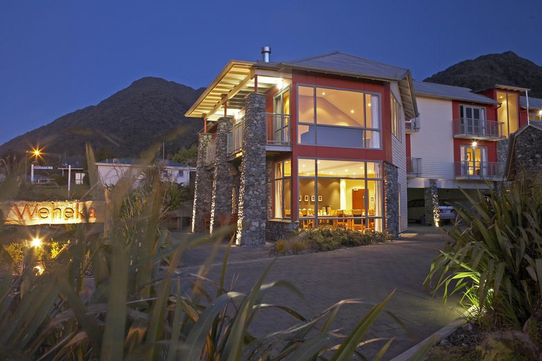 Exterior & Views 2, Te Weheka Hotel Fox Glacier, Westland