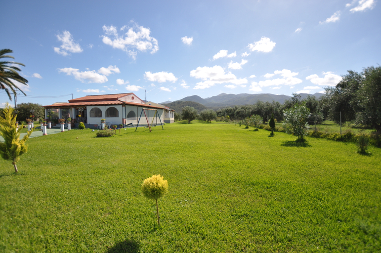 Others 5, Liberty's Studios, Ionian Islands