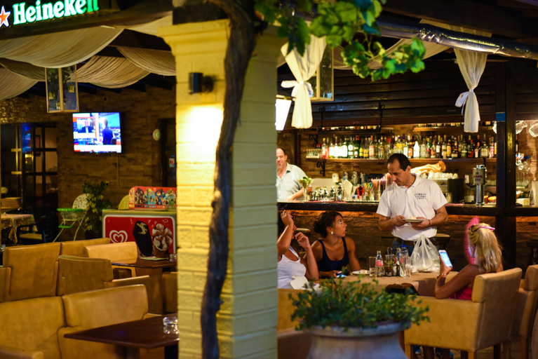Food & Drinks 4, Ipsos Di Mare Hotel, Ionian Islands