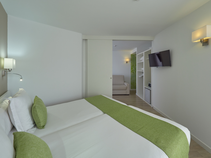 Bedroom 4, BQ Amfora Beach, Baleares