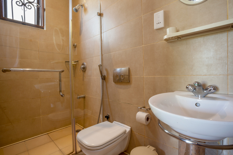 Bathroom 5, Amani Luxury Apartments, Msambweni