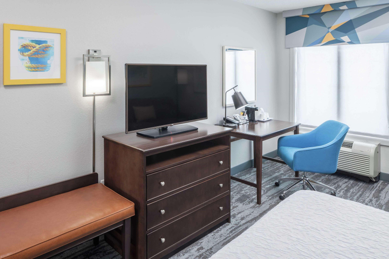 Bedroom 3, Hampton Inn & Suites Miami-Doral/Dolphin Mall, Miami-Dade