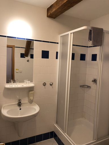 Bathroom 4, Brezina, Praha 2