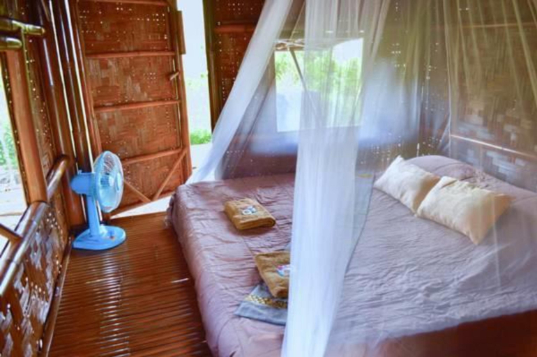 Bedroom 3, Micky Monkey Beach Hotel Phuket Maikhao Thailand, Pulau Phuket