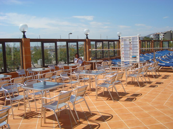 Food & Drinks 5, Univers, Girona
