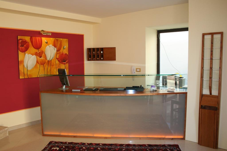 Bathroom 5, Hotel d'Orleans, Palermo