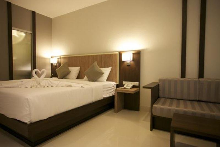 Bedroom 3, April Suites, Pattaya