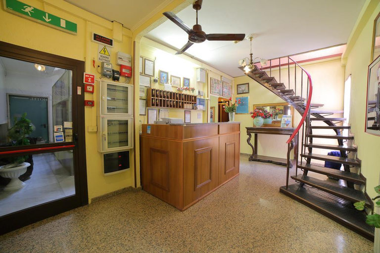 Public Area, Hotel Domus Mea, Rome