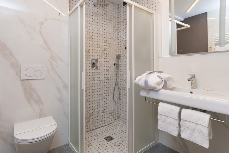 Bathroom 5, UNA HOTELS Ala Venezia - Adults +16, Venezia