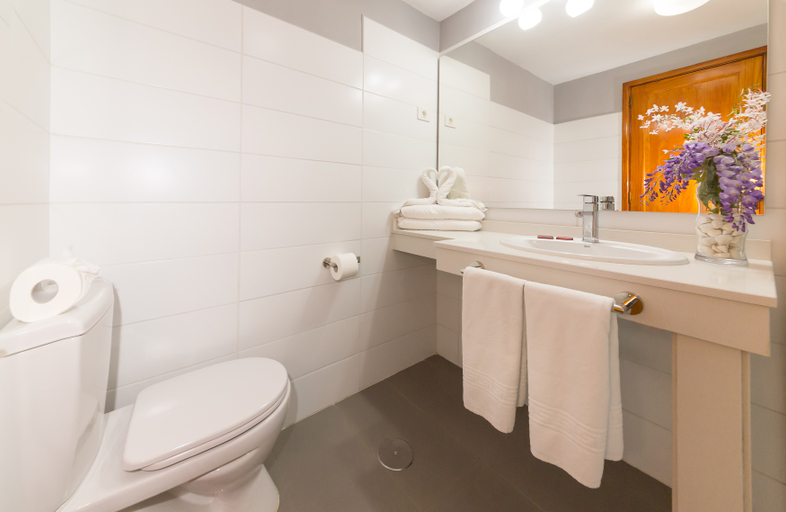 Bathroom 4, Centrocancajos, Santa Cruz de Tenerife