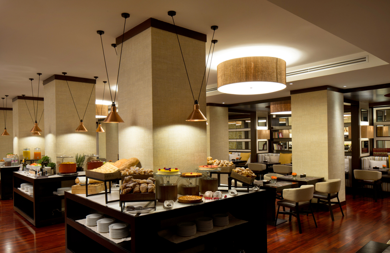 Food & Drinks 5, Starhotels Excelsior, Bologna