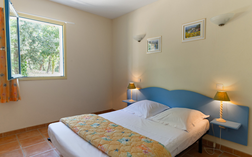 Bedroom 3, Residence Lagrange Vacances Les Mazets de Gaujac, Gard