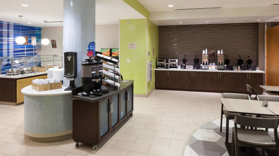 Food & Drinks 5, Springhill Suites Orlando At Seaworld®, Orange