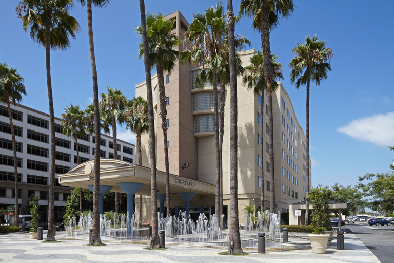 Exterior & Views 3, Courtyard by Marriott Los Angeles LAX/Century Boulevard, Los Angeles