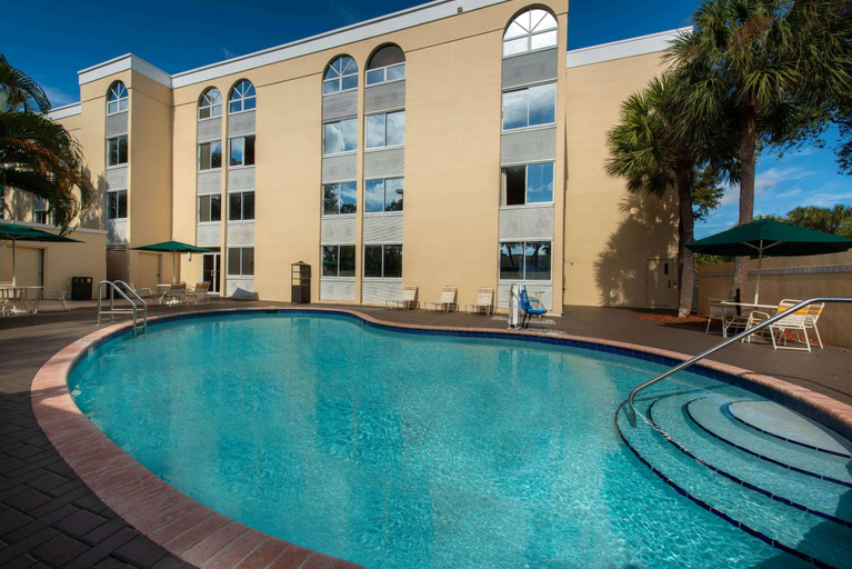Sport & Beauty, La Quinta by Wyndham Deerfield Beach I-95, Broward