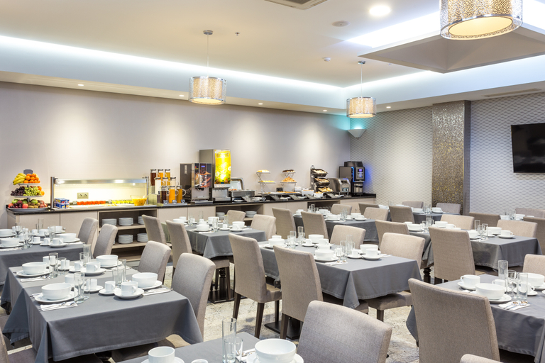 Food & Drinks 5, Empire Lisbon Hotel, Lisbon