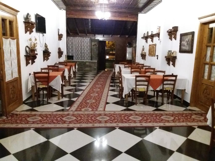 Kaceli Hotel, Beratit