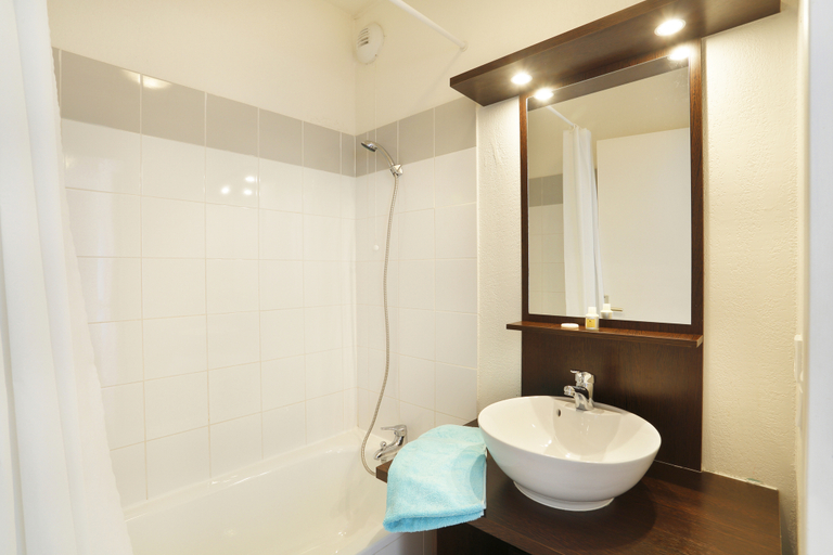 Bathroom 4, Nemea Les Chalets Du Belvedere, Pyrénées-Orientales