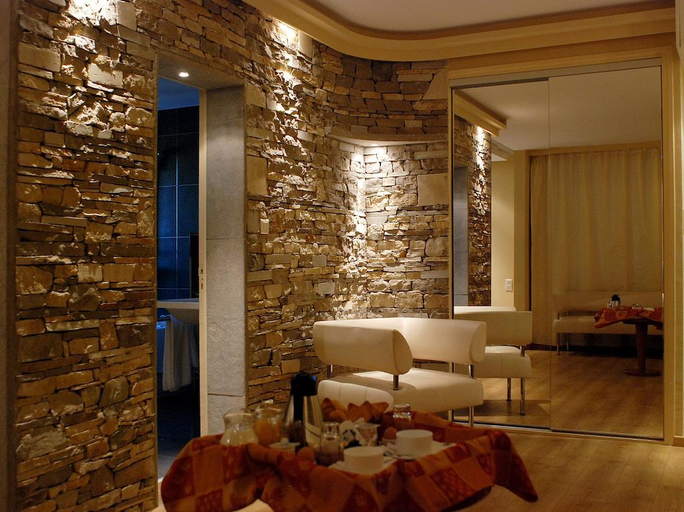 Bedroom 3, Logis Hotel Nimotel, Gard