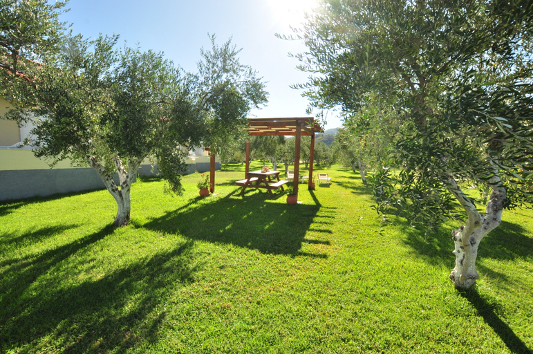 Family & Kids 4, Liberty's Studios, Ionian Islands