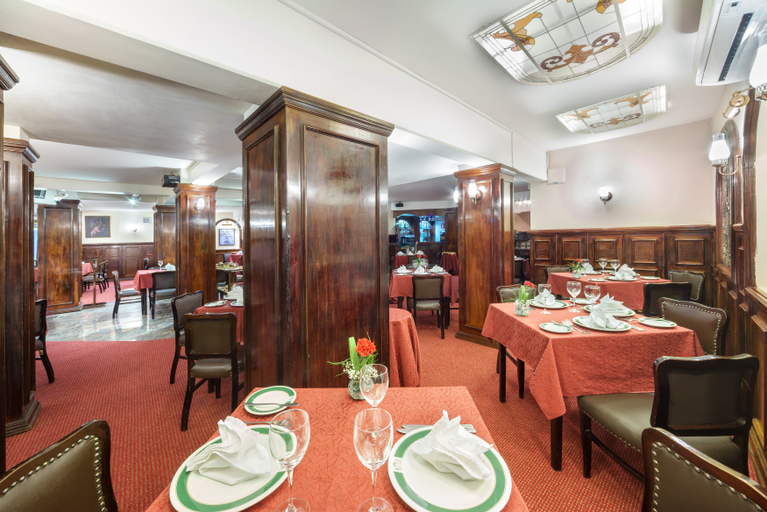 Food & Drinks 5, Ritz Apart Hotel, Pedro Domingo Murillo