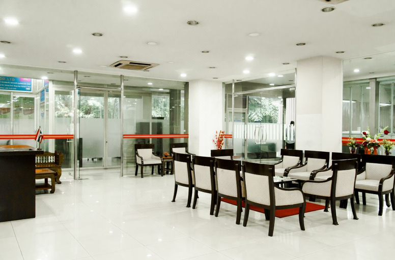 Food & Drinks 2, Mall Suites Hotel, Bang Kapi