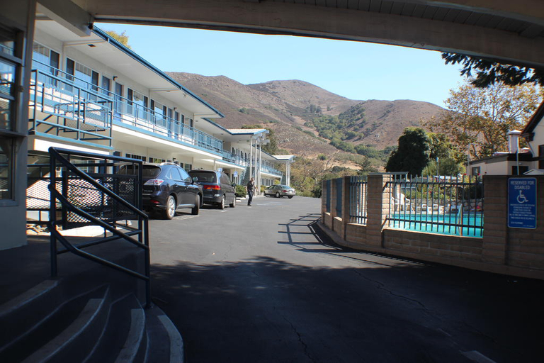 Public Area 2, University Inn, San Luis Obispo