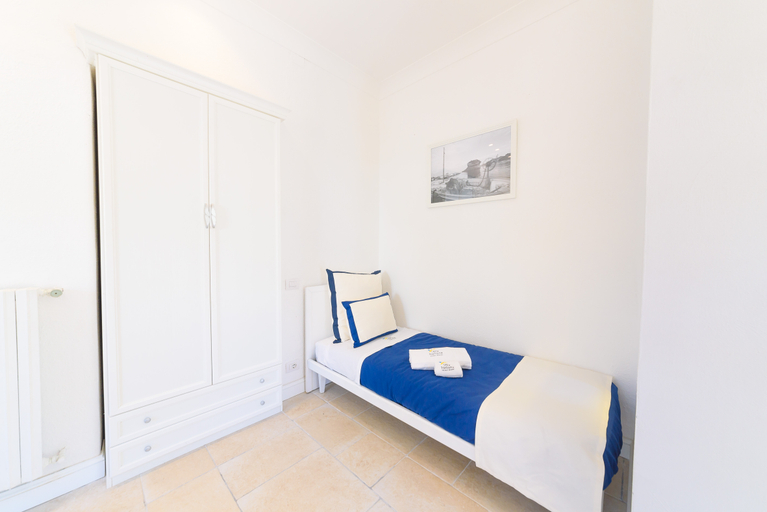 Bedroom 2, Villa Fortuna Ischia, Napoli