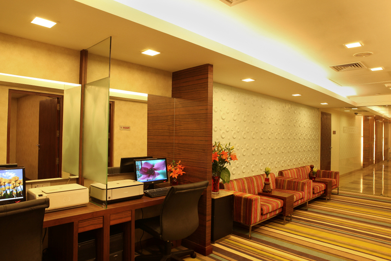 Public Area 5, The Metropolitan Hotel and Spa New Delhi, Delhi