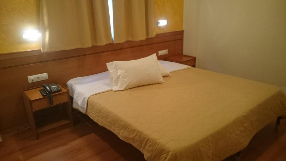 Bedroom 3, Rio Athens, Attica