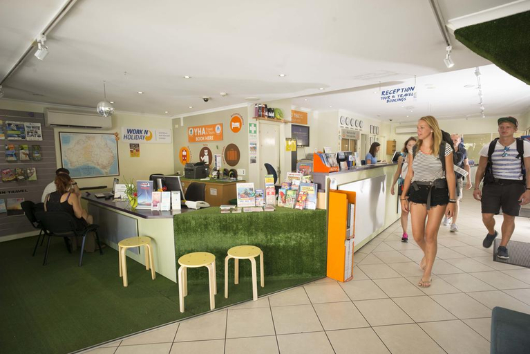 Food & Drinks 4, YHA Cairns Central, Cairns
