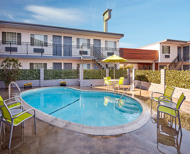 Sport & Beauty 5, Studio Inn & Suites Downey, Los Angeles