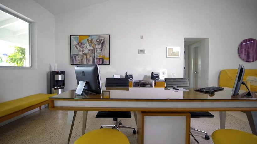 Public Area 2, The Vagabond Hotel, Miami-Dade