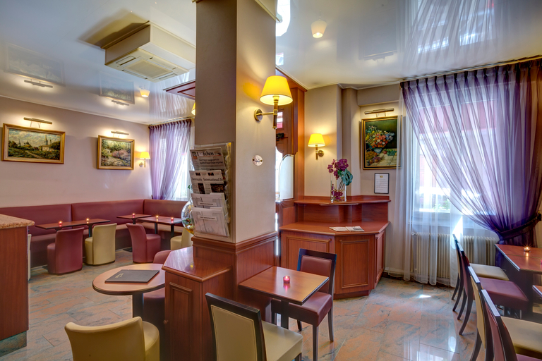 Public Area 3, Vivaldi Hotel, Hauts-de-Seine
