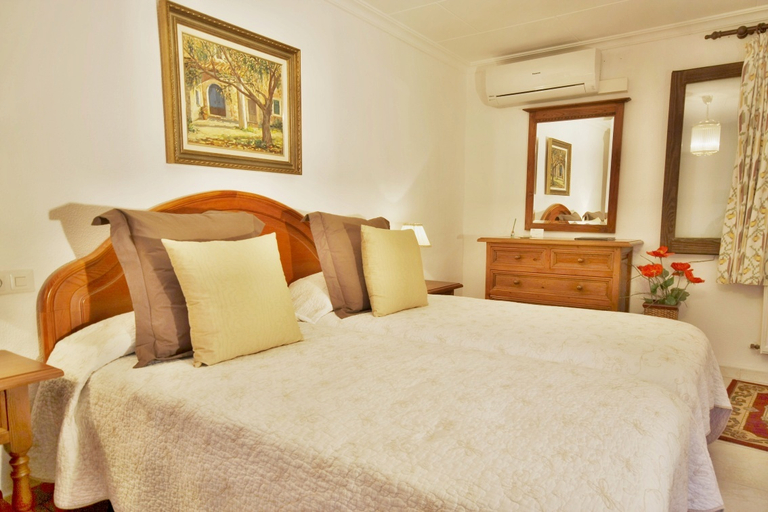 Bedroom 3, Hotel Rural Predio Son Serra, Baleares