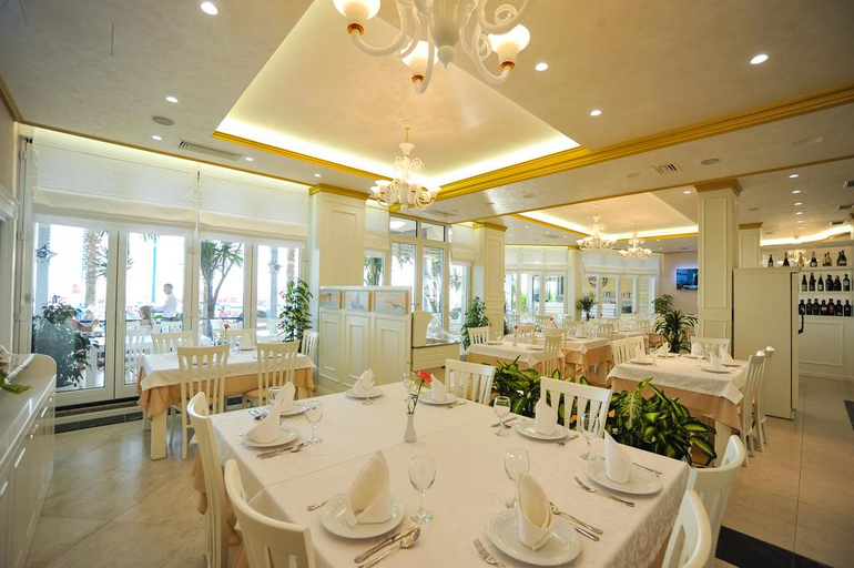 Food & Drinks 5, Iliria International, Durrësit