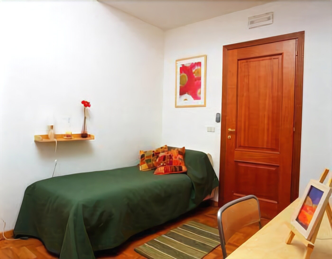 Bedroom 4, Cappella Vecchia 11, Napoli