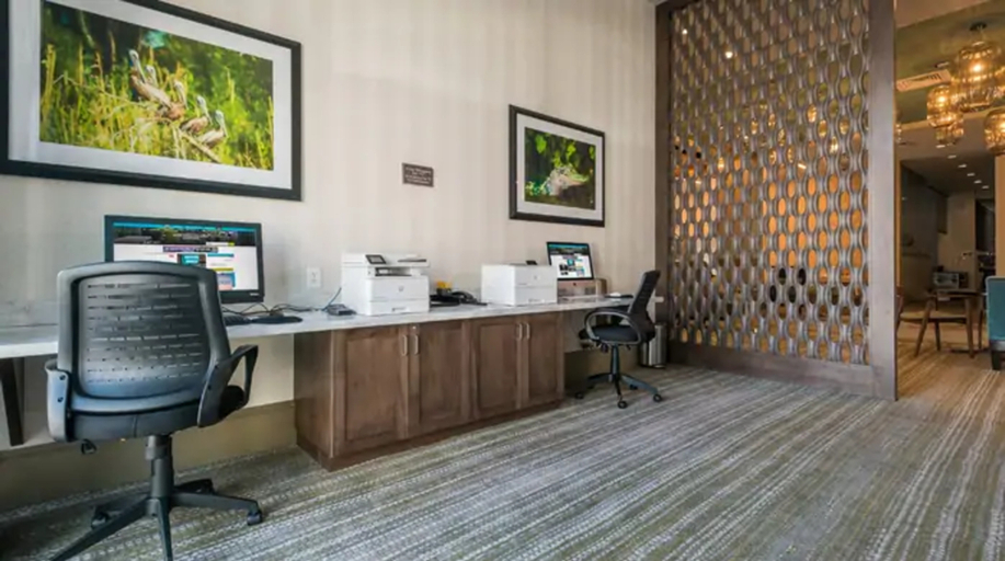 Public Area 2, Hilton Garden Inn Mobile Downtown, Mobile